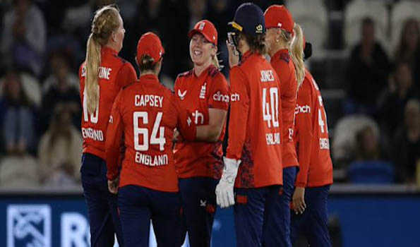 England duo Kate & Beaumont back team to win T20 World Cup title