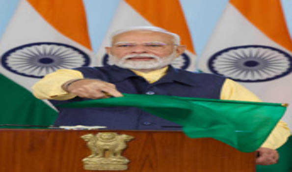 PM lays foundation stone, inaugurates Maha projects worth Rs 11,200 cr