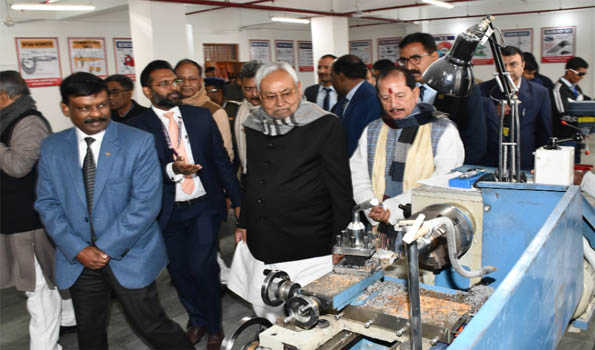 Nitish announces to provide 12L govt jobs in 2025