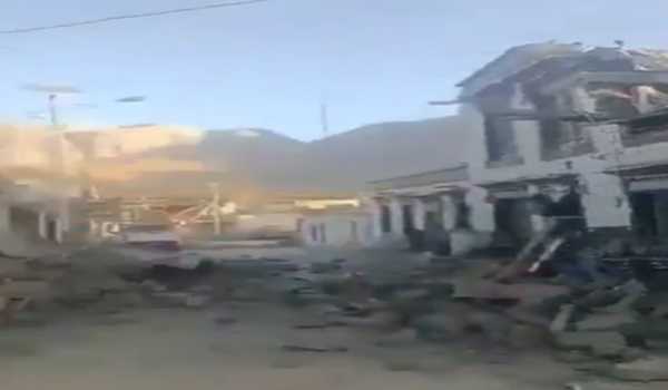 Xi orders all-out rescue efforts following heavy casualties in 6.8-magnitude Xizang quake