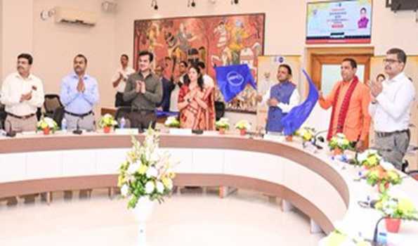 Odisha CM flags off four bus services for Maha Kumbh