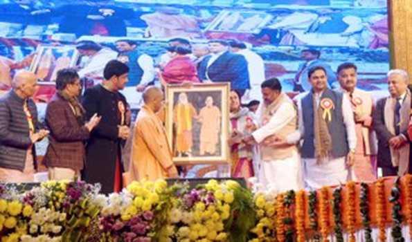 Maha Kumbh an opportunity to know cultural & spiritual grandeur of UP and India: Yogi