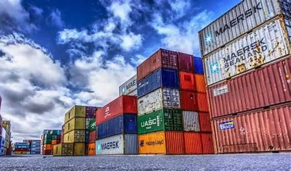 Goods exports dip marginally to USD 38.01 bln in Dec 2024; Trade deficit at USD 21.94 bln
