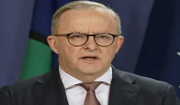 Australian PM reshuffles cabinet ahead of election