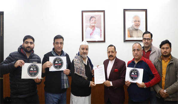 AIKS members meet Jitendra Singh, submit Exodus Day memorandum
