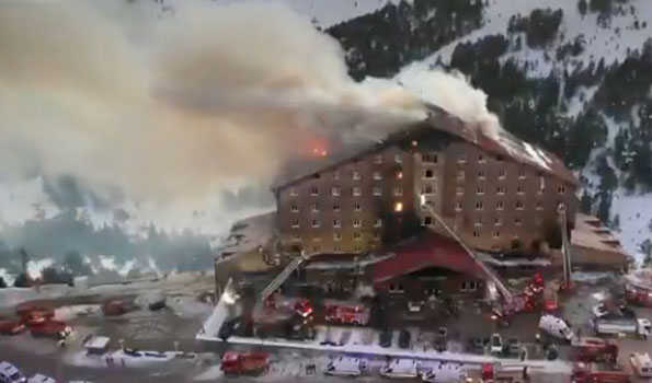 10 killed in hotel fire at ski resort in NW Turkiye