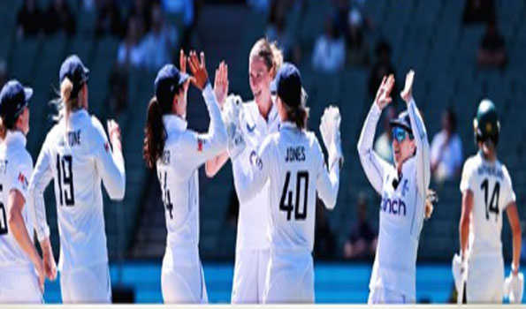 Sutherland ton helps Australia punish sloppy England in Ashes Test match