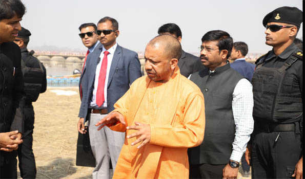 Yogi inspects Sangam Nose site, reviews Mauni Amavasya incident details