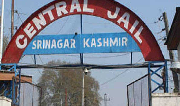 CIK Police detain 5 individuals for smuggling SIM cards inside Srinagar Central Jail