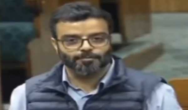Srinagar MP urges EAM to intervene in release of Kashmiri engineer imprisoned in Saudi Arabia