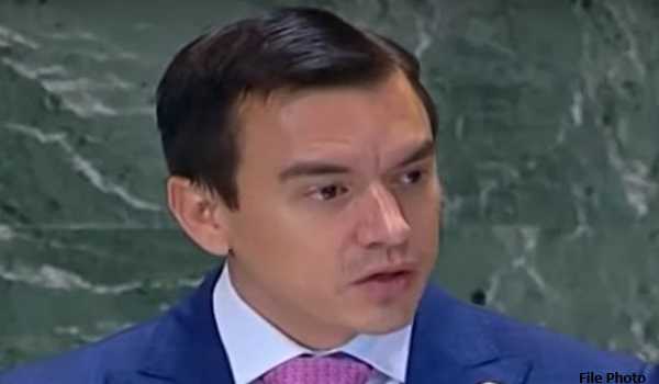 Ecuadorian president pledges assistance to nationals returning from US
