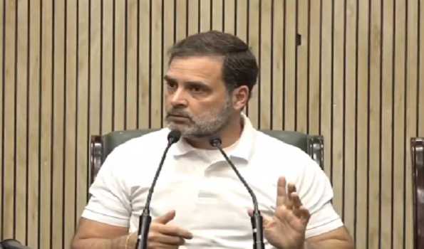 Will approach court if EC doesn't provide full list of Maha voters : Rahul
