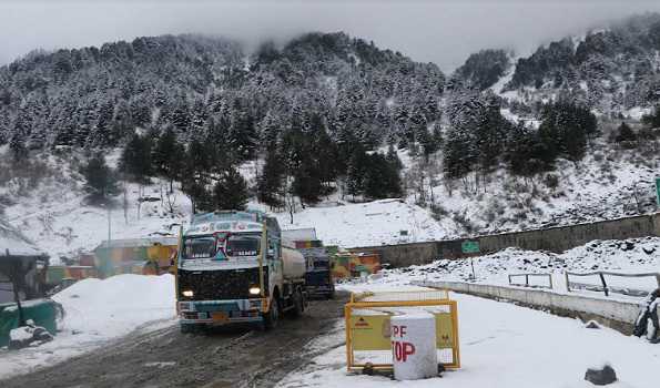 Upper reaches receive fresh snowfall in Himachal