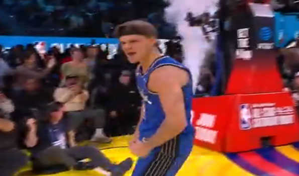 McClung wins third straight NBA Slam Dunk contest