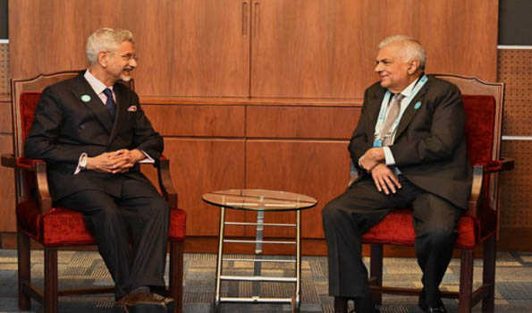 Ex- Sri Lankan Prez Ranil meets Jaishankar at Indian Ocean Conference