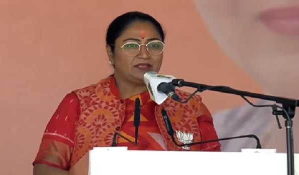 Rekha Gupta takes oath as Delhi CM, six ministers also sworn in