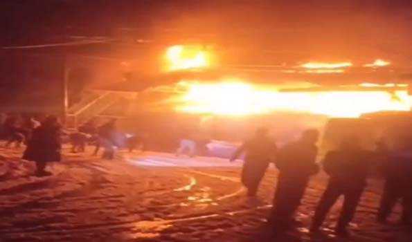 JK: Four shopping complexes, 2 residential houses gutted in Bandipora
