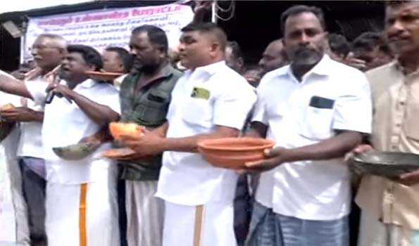 Rameswaram fishermen protest with begging bowls seeking alms to highlight their plight
