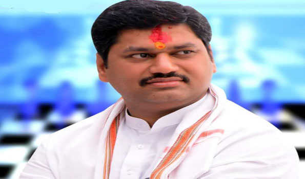 Maha: Dhananjay Munde denies marriage with woman named Karuna who claims to be his 1st wife