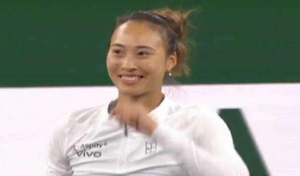 Zheng beats Azarenka to move into Indian Wells third round