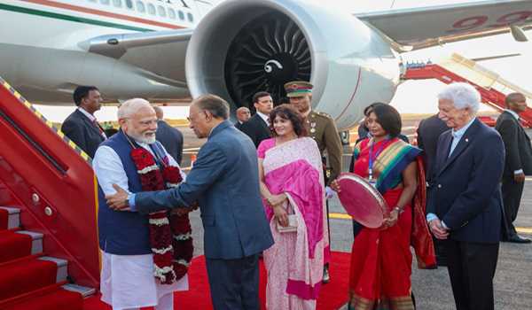 PM Modi arrives in Port Louis, welcomed by Mauritius PM Ramgoolam in special gesture