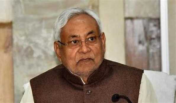 Complete all projects & schemes within stipulated time frame: Nitish