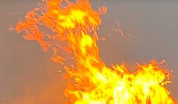 Major fire breaks out in housing society in Mumbai's Vidyavihar