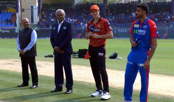 KL Rahul returns for DC as SRH opt to bat first