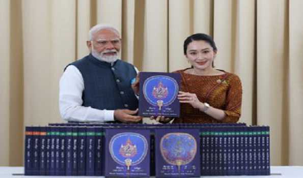 PM Modi presented copy of Buddha