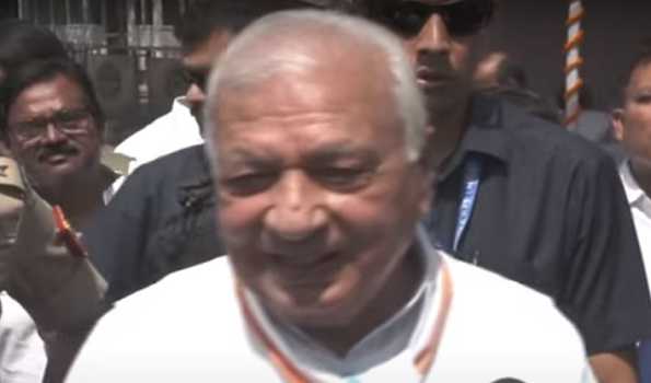 Bihar Guv Arif Mohammad Khan supports Waqf Board Amendment Bill