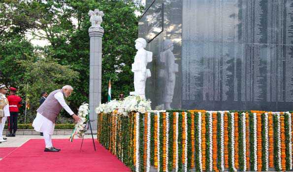 PM Modi lays wreath at IPKF memorial, meets Tamil community leaders in Colombo