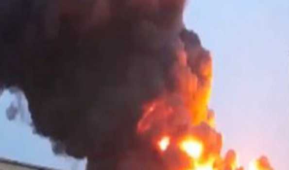 Bengal: Massive fire destroys lubricant factory at Domjur in Howrah