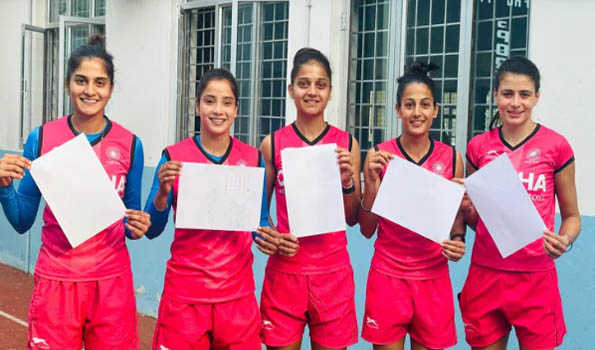 Indian hockey stars show solidarity with children in conflict zones  through WhiteCard Campaign on IDSDP
