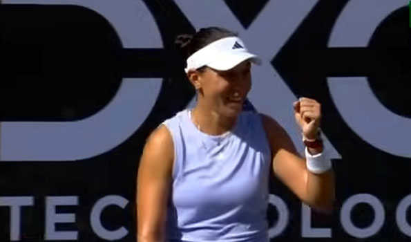 Pegula stuns Kenin with comeback to land Charleston Open