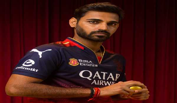Bhuvi becomes highest wicket-taking IPL pacer