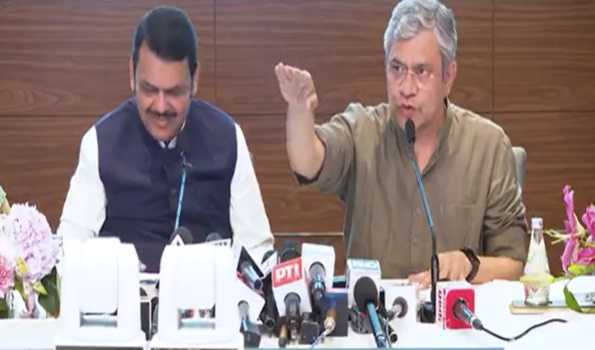 Railways to introduce 238 new AC trains in Mumbai