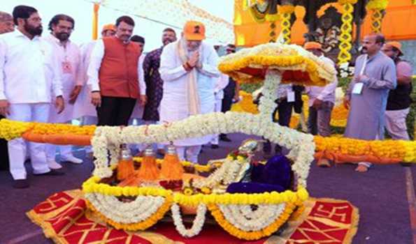 Chhatrapati Shivaji Maharaj, inspiration for country: Minister