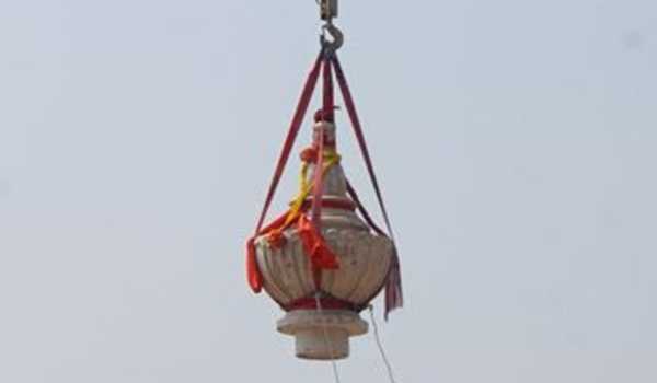 Kalash installed atop Ram temple, Yogi expresses joy