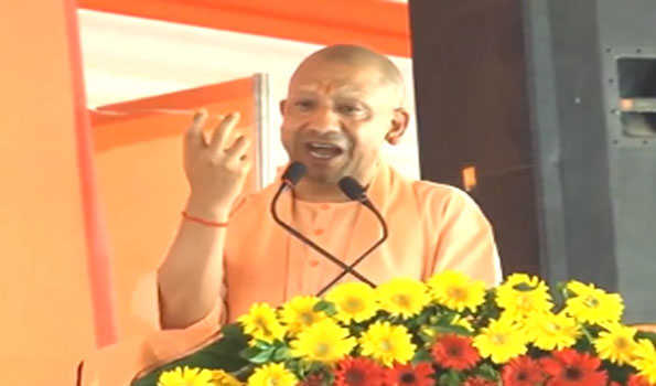 Mamata giving free licence to rioters in name of secularism: Yogi