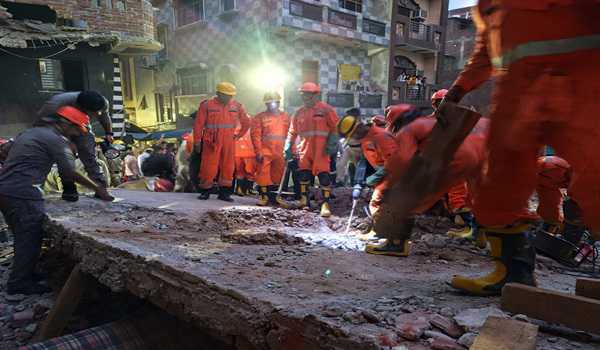 Six killed, 20 injured as building collapses in N-E Delhi
