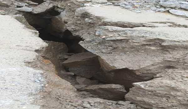 Vehicular movement suspended on Kishtwar-Paddar stretch following landslide