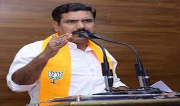 Vijayendra dubs Rahul Gandhi a "habitual offender"