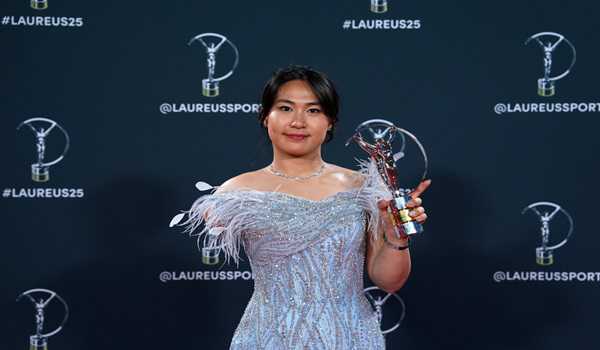 Chinese para swimmer wins Laureus Award