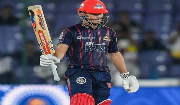 Warner hits 60 as Karachi edge past Peshawar