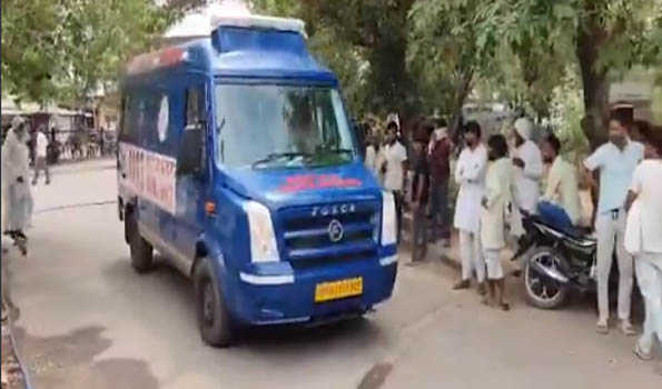 Pick-up vehicle runs over sweepers: Six killed, five injured in Haryana
