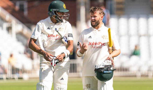 Division One leaders Nottinghamshire ease to win against Sussex