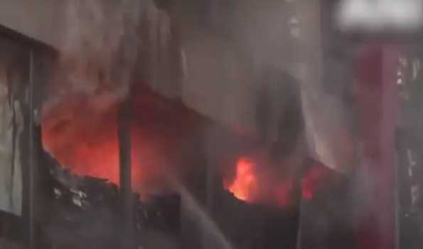 Fire at Mumbai Croma showroom