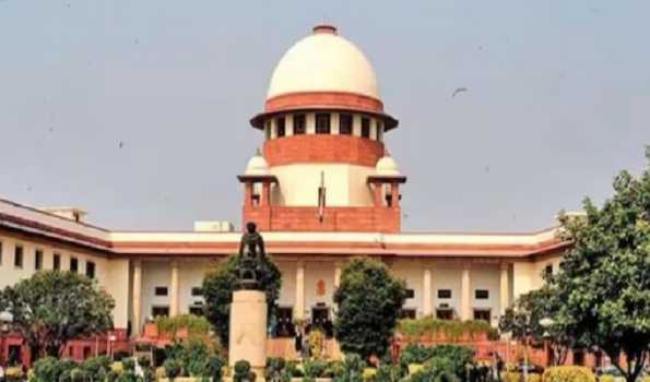 SC stays FIR against Kerala CM’s chief principal secy K M Abraham; issues notice to CBI