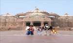 US VP JD Vance, Second Lady Usha Vance, kids visit Akshardham Temple