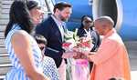 Yogi accords warm welcome to Vance in Agra